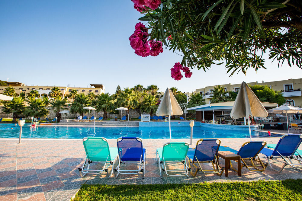 Langley Resort Almirida Bay Εξωτερικό φωτογραφία